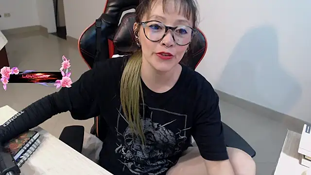 pink-2022 Live XXX-chat