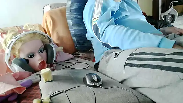 XXX chat uživo modela messi_syssy