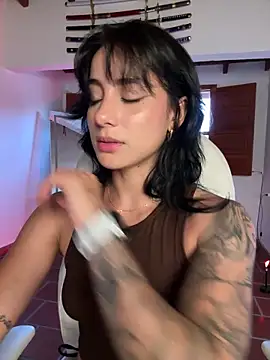 دردشة Ale_Lewis الجنسية المباشرة