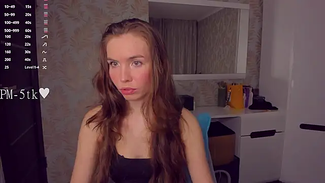 Chatroom XXX en direct de YonaBones