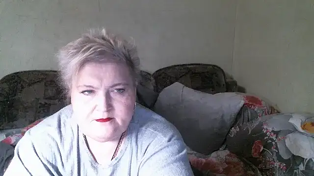 Lana555's Live XXX Chat