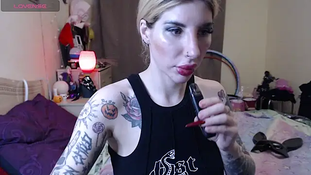 BLACKPeonyy's Live XXX Chat