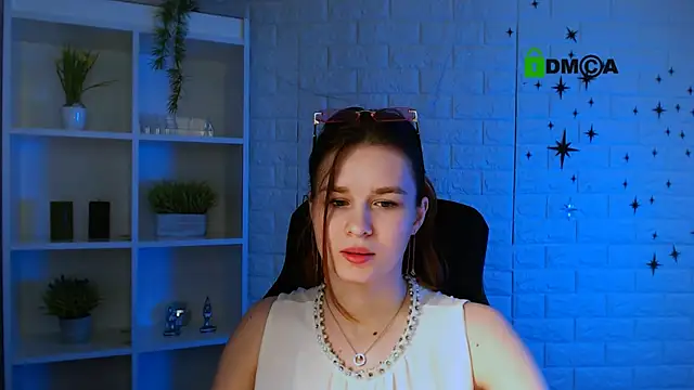 Chatroom XXX en direct de angie_foxy1