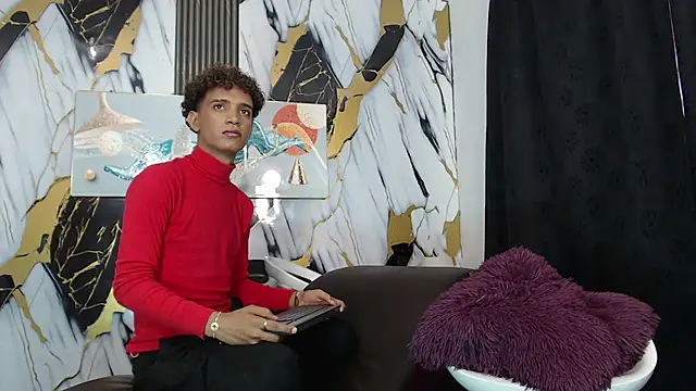 GOLDEN_2026's Live XXX Chat
