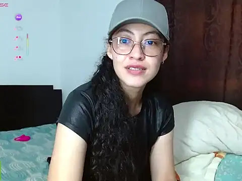 Amitlu_のライブXXXチャット