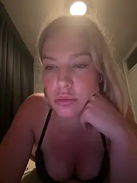 Chloemillerrxx – webcam-show