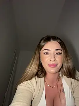 IsabellaEtthanのライブXXX  チャット