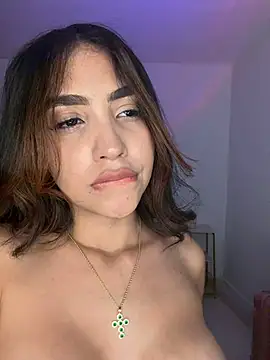 Emily_Rous01's Webcam Show