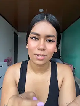 ALANAH_KITTY 即時 XXX 聊天