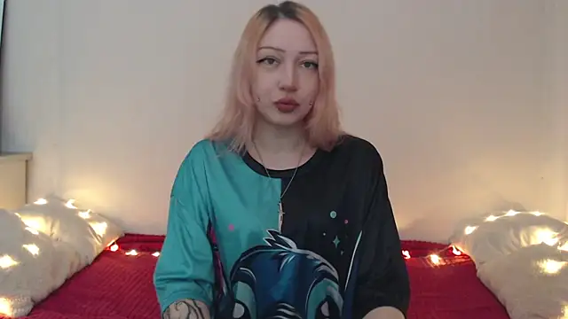 دردشة Emily_hardcore الجنسية المباشرة