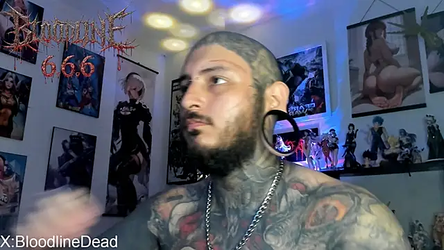 DEATHINK666XX Adlı Modelin Canlı XXX Sohbeti
