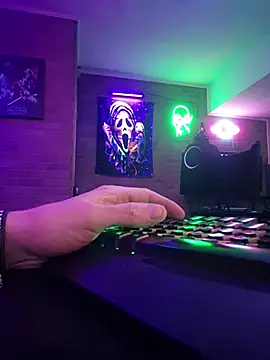 chronic_vibez Adlı Modelin Web Kamerası Şovu