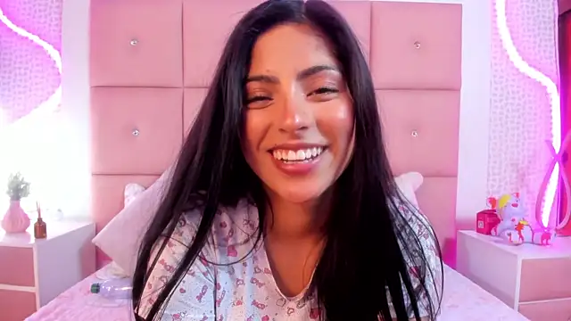 DENISSEMD live XXX chat