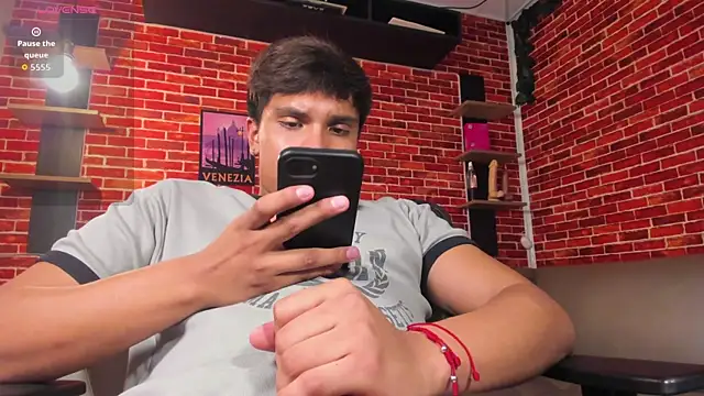 Thiago_Kozak's Live XXX Chat