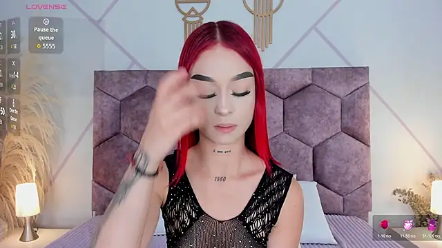 Chat +18 de _bella_rossee_ ao vivo