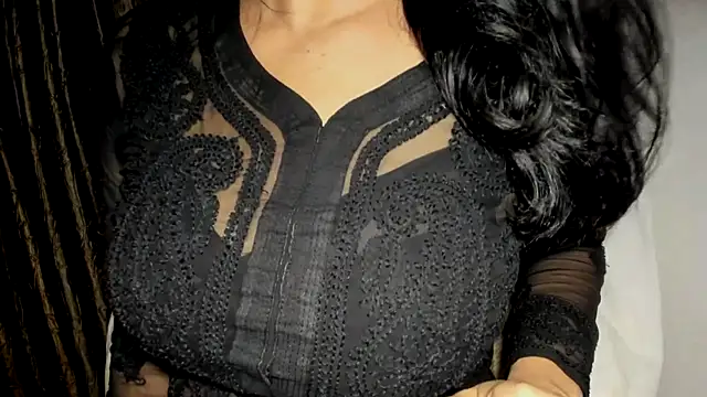 צ'אט XXX בשידור חי של TheShyGirl_