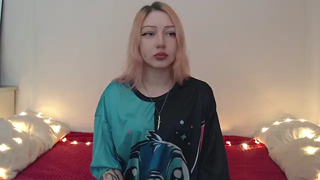 Chat +18 de Emily_hardcore ao vivo