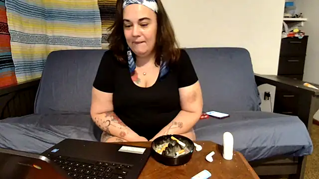 Chat +18 de CosmicCrow ao vivo