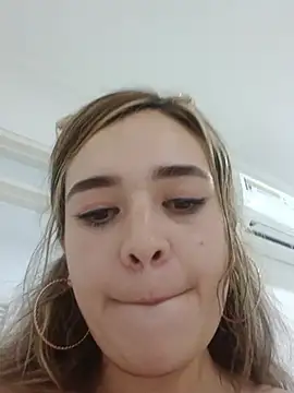Živý XXX chat miss_berlyn