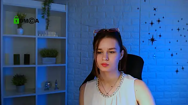 angie_foxy1's Live XXX Chat
