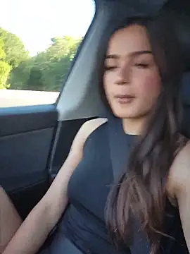SophiaXJohn Show in webcam