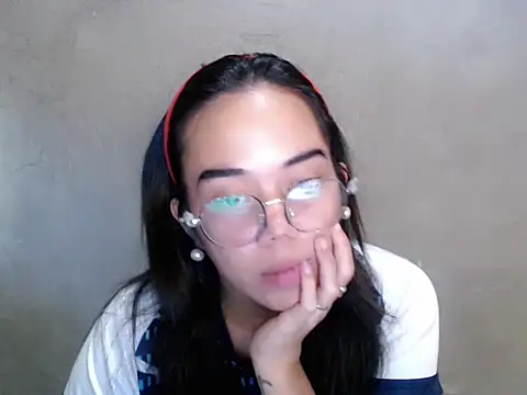 Urbabydollxxx 网络视讯表演