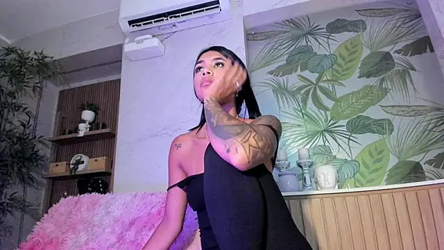 AntonellaRossi Pertunjukan Webcam