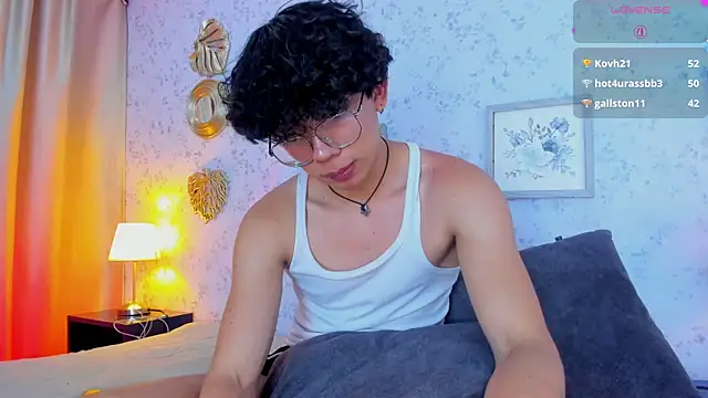 liam_twiink's Live XXX Chat
