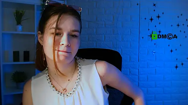 angie_foxy1's Live XXX Chat