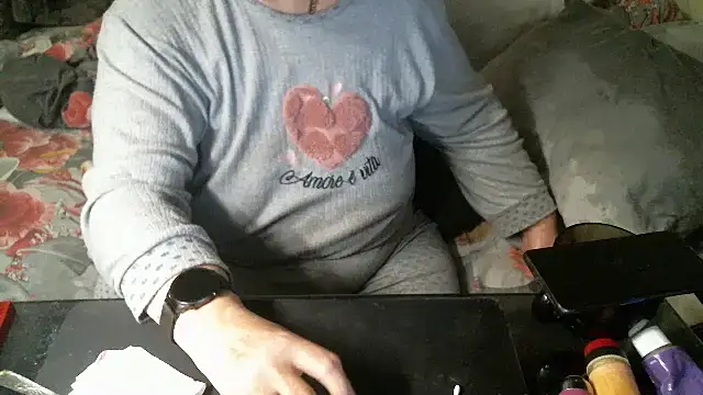 Lana555 即時 XXX 聊天