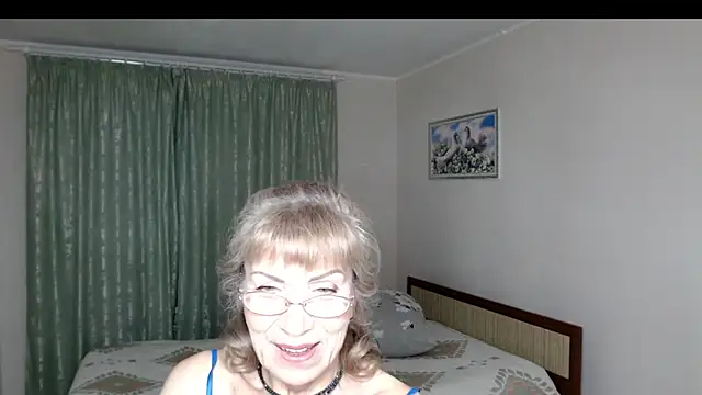 YaniSuns élő XXX-chatje