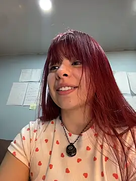 XXX chat uživo modela Canneela