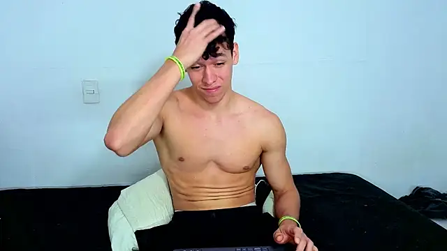 Luke_Muscle: онлайн-секс-чат