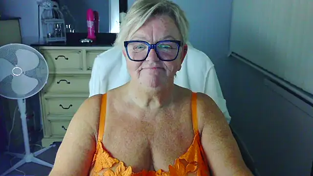 BridgetBlueEyes Live XXX Chat