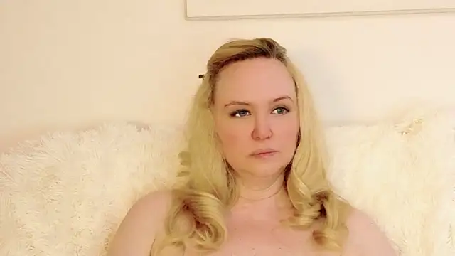 Sarah4you Chat XXX live