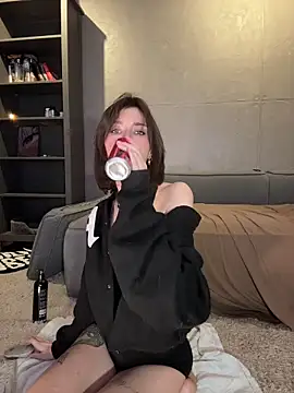 Bastet Show in webcam