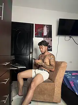 Kenny_romano Chat XXX live