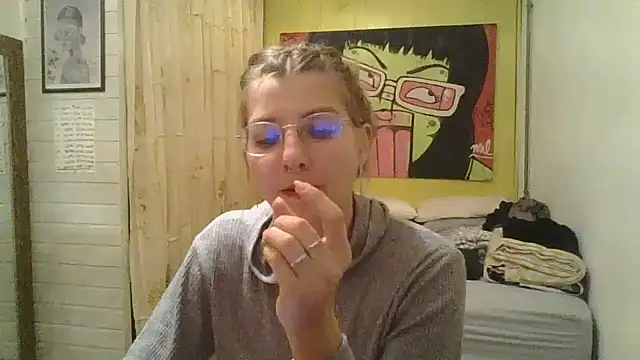 SweetyBabyDemon live XXX chat