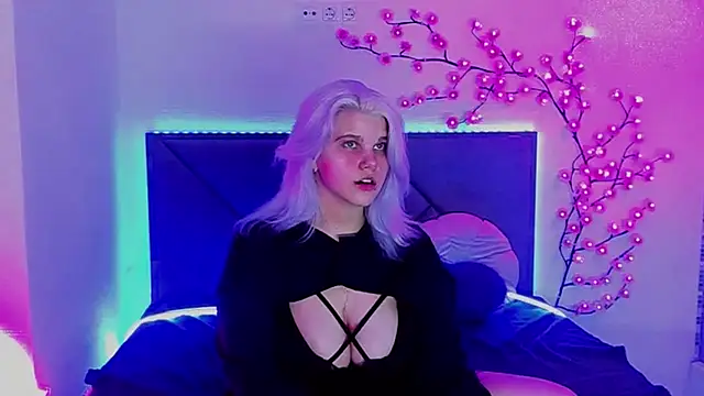 JoannLowe's Live XXX Chat