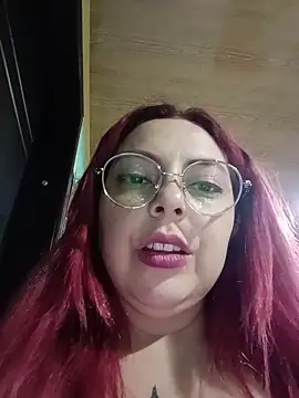 madelaine-'s Live XXX Chat