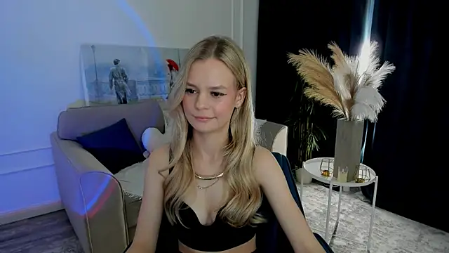 MidnighteAura's Live XXX Chat