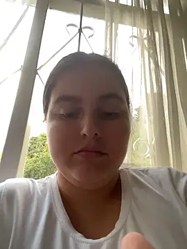 Chat XXX ao vivo de mia-08martinez_