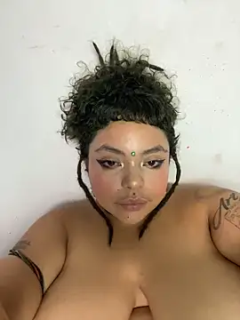 غرفة دردشة Capitaldoll420 المباشرة