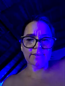 MariaPau_83 Live XXX-chat