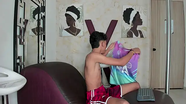 Show Webcam de COUPLES_BOYS
