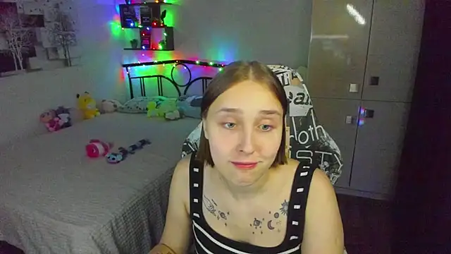 CrazyBitchInLace – Live XXX-chat