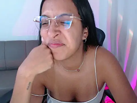Pokój czatu na żywo – Valerygomez02