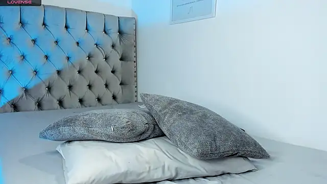 eva_cutee_ Adlı Modelin Canlı XXX Sohbeti
