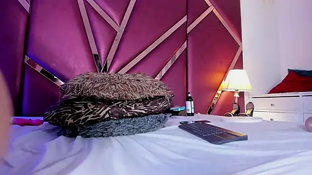 SelenaBloom Webcamshow