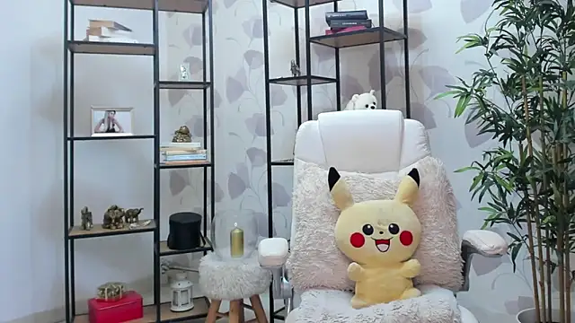 Smileyelyourgf: онлайн-секс-чат